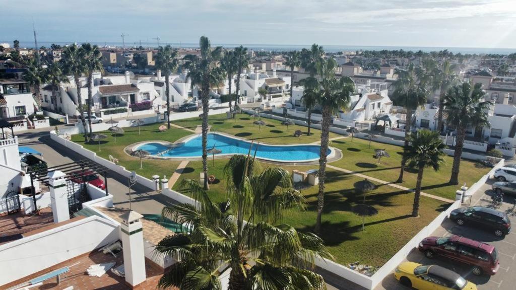 La Victoria Apartament,Jumilla Ii, 2 Bedrooms, 2 Bathrooms And Beautiful Swimming Pool Dehesa de Campoamor  Екстер'єр фото